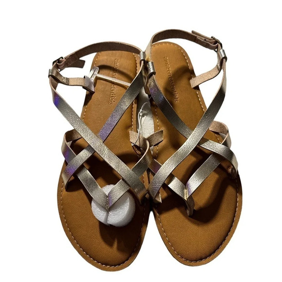 NWOT Women’s Gladiator Flat Thong Sandals Size 10 Brand New No Box - Picture 1 of 6